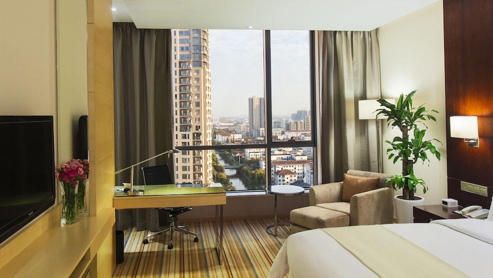 Holiday Inn Taicang City Centre By Ihg Екстер'єр фото
