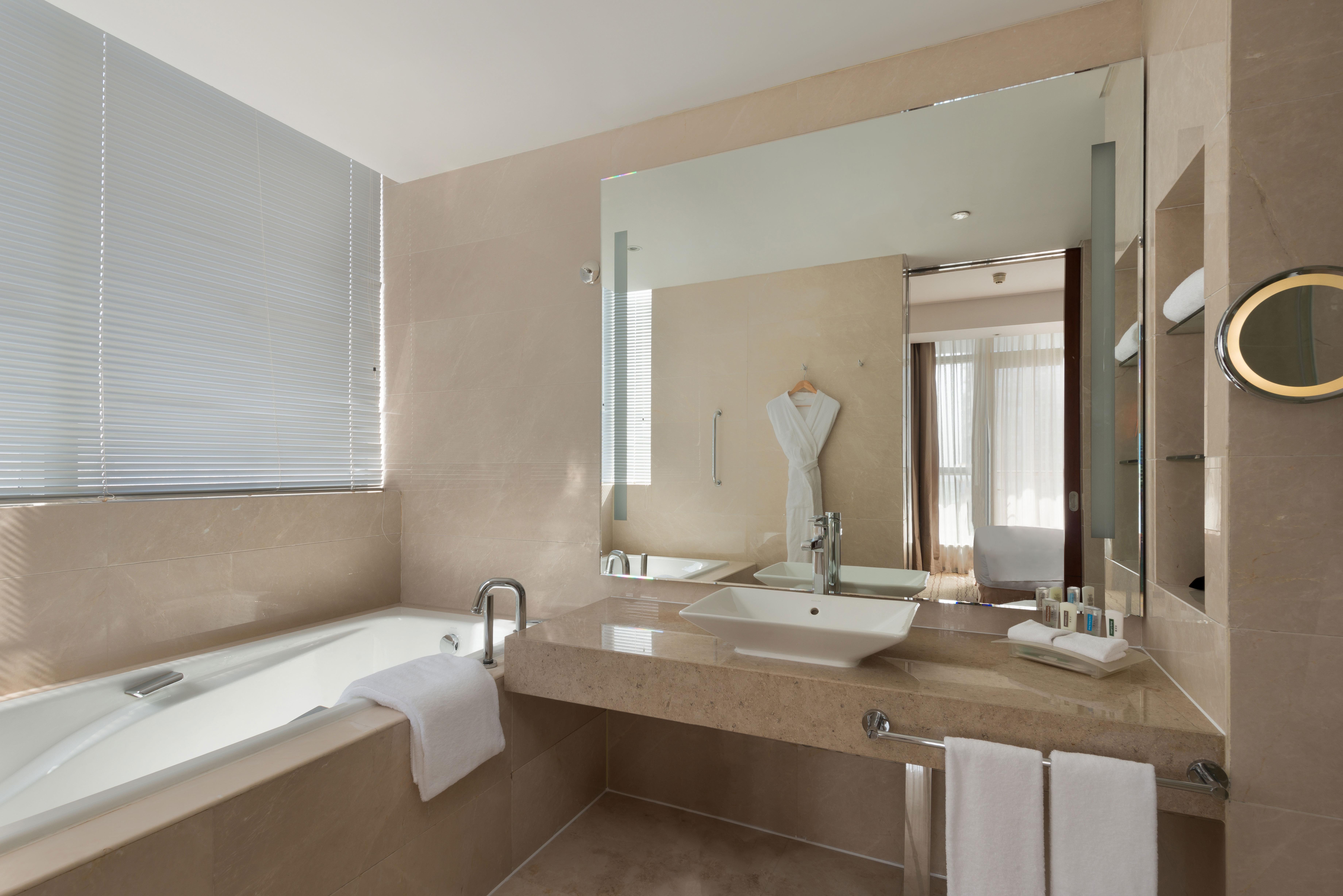 Holiday Inn Taicang City Centre By Ihg Екстер'єр фото