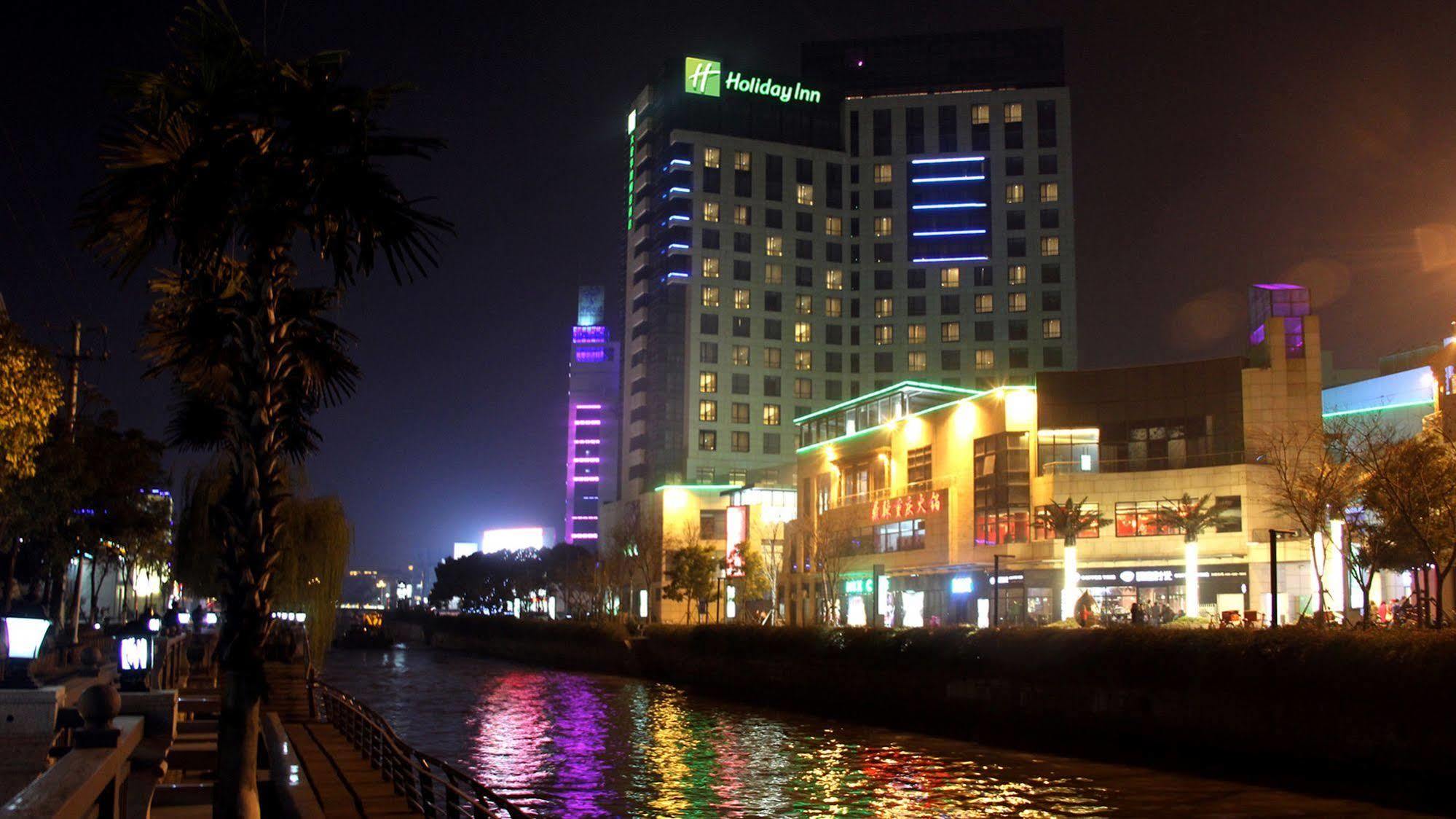 Holiday Inn Taicang City Centre By Ihg Екстер'єр фото